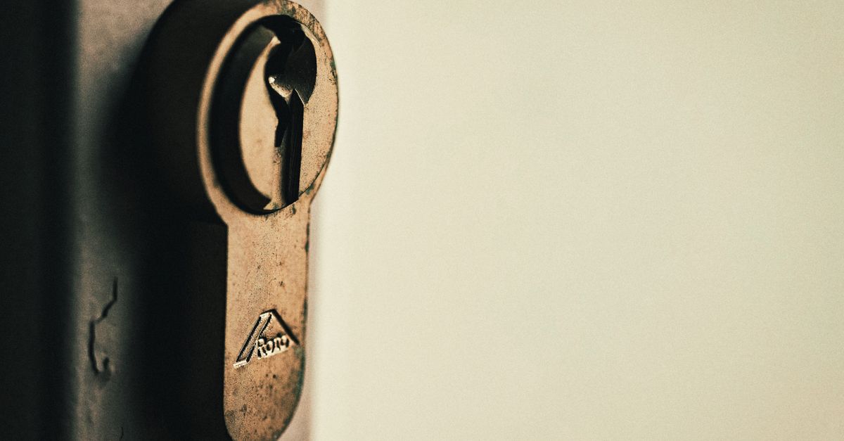 What Is a Locksmith Call-Out Fee — and What Should You Pay in Dayton? — Dixie Locksmith