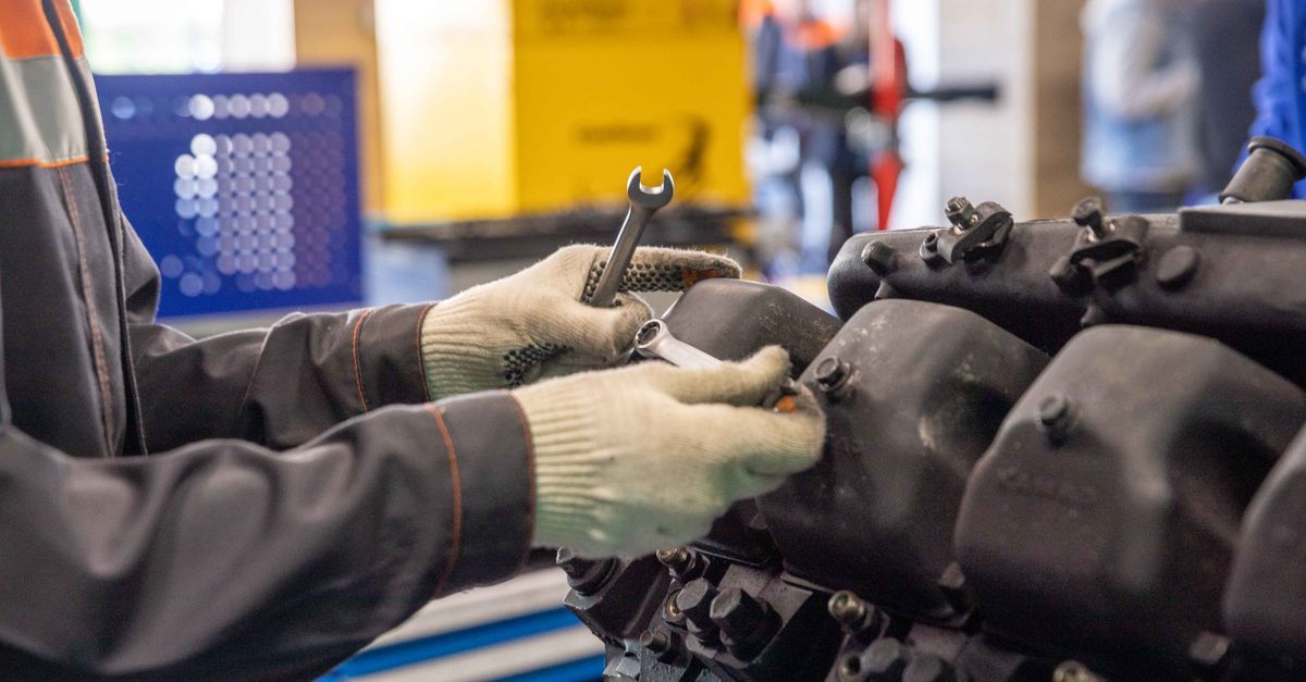locksmith service technician — Dixie Locksmith
