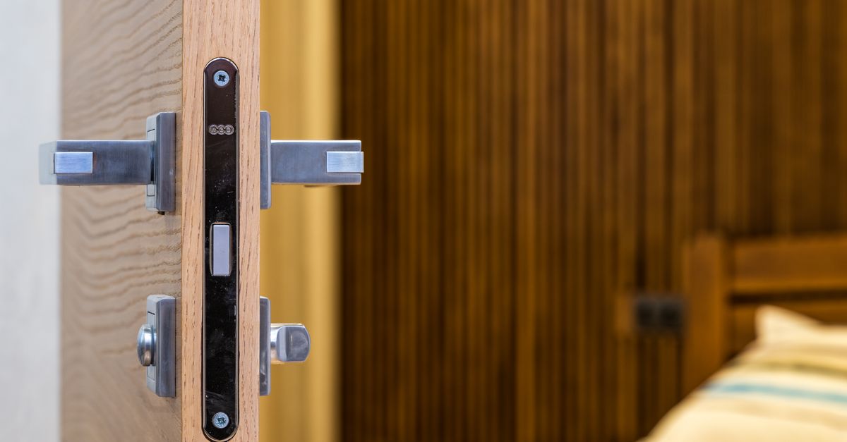 door security hardware — Dixie Locksmith