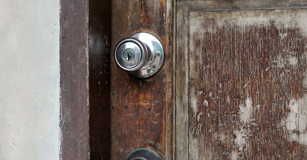 Locked Out of the House? How Our Damage-Free Entry Actually Works — Dixie Locksmith